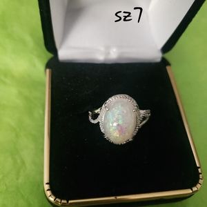 Sterling silver opal sz 7 ring